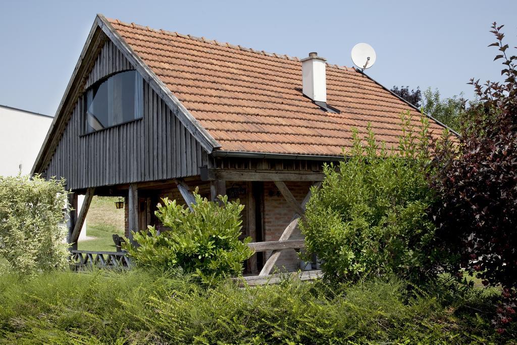 Gaestehaeuser Anni Ehrndorfer Aparthotel Ried im Innkreis Room photo